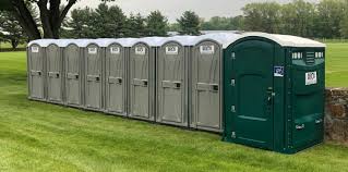 Best Standard Portable Toilet Rental  in Cutler, CA
